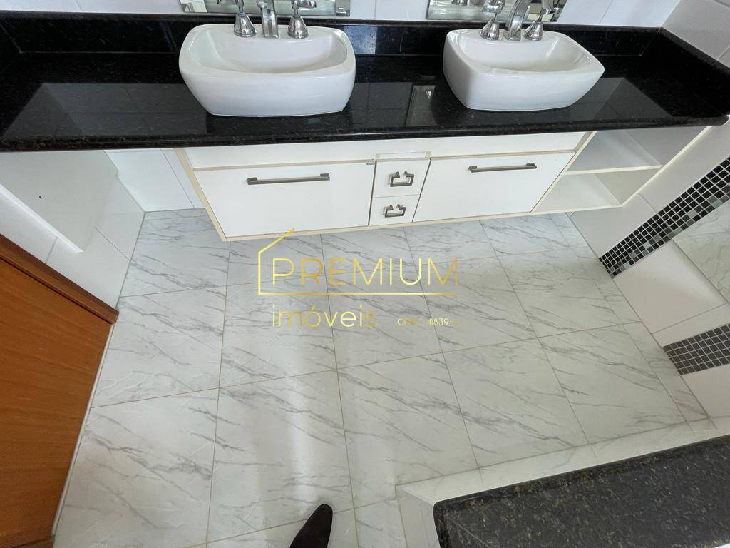 Casa à venda e aluguel com 5 quartos, 340m² - Foto 11