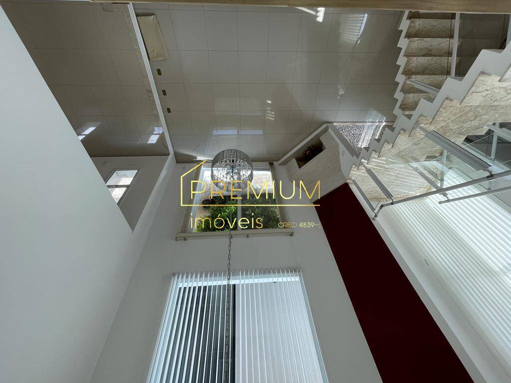 Casa à venda e aluguel com 5 quartos, 340m² - Foto 7
