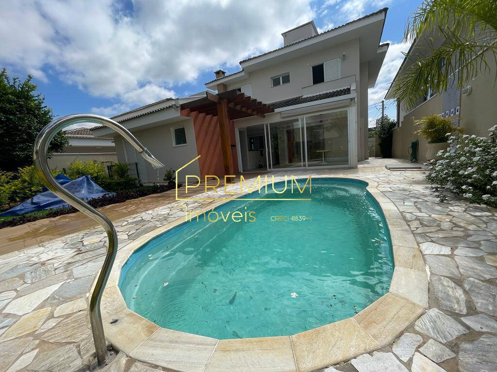 Casa à venda e aluguel com 5 quartos, 340m² - Foto 1