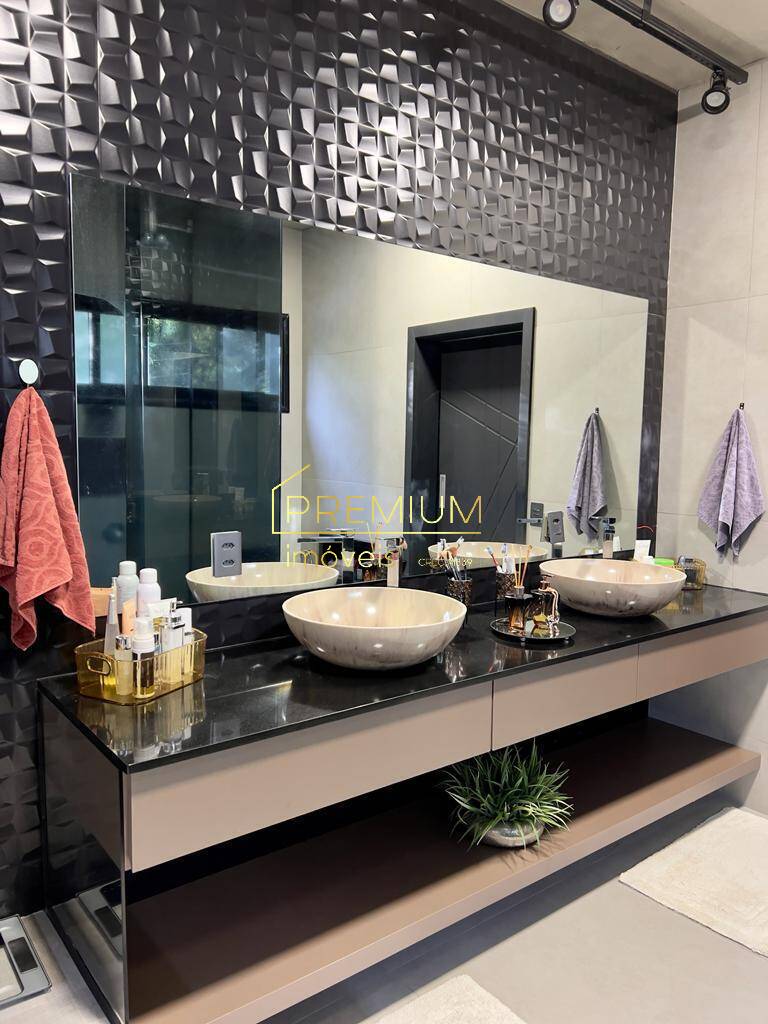 Casa à venda e aluguel com 4 quartos, 600m² - Foto 7