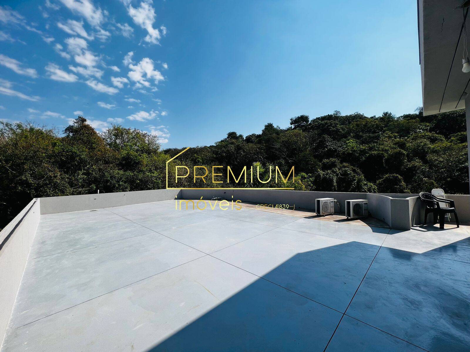 Casa à venda e aluguel com 4 quartos, 600m² - Foto 34
