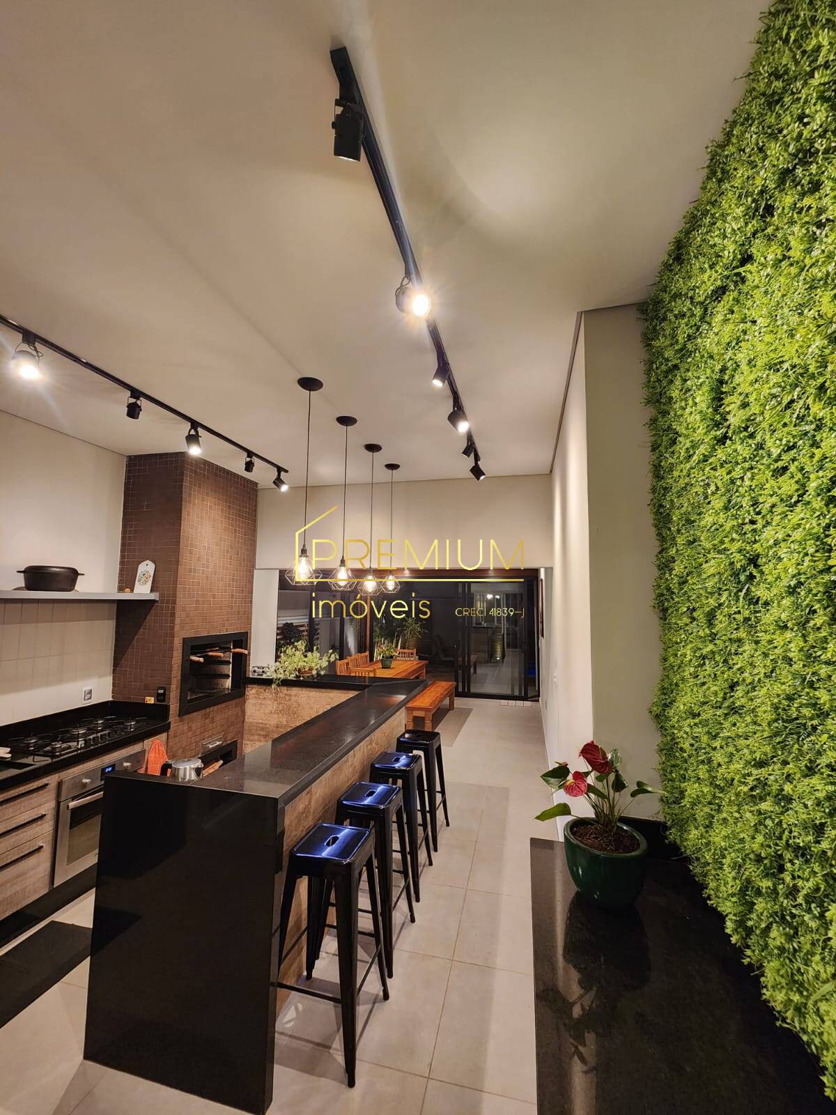 Casa, 3 quartos, 230 m² - Foto 2