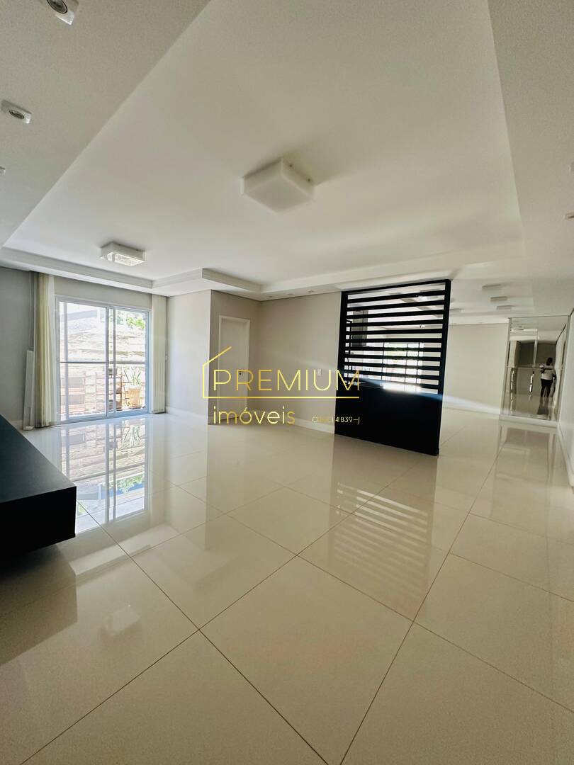Casa à venda e aluguel com 4 quartos, 220m² - Foto 3