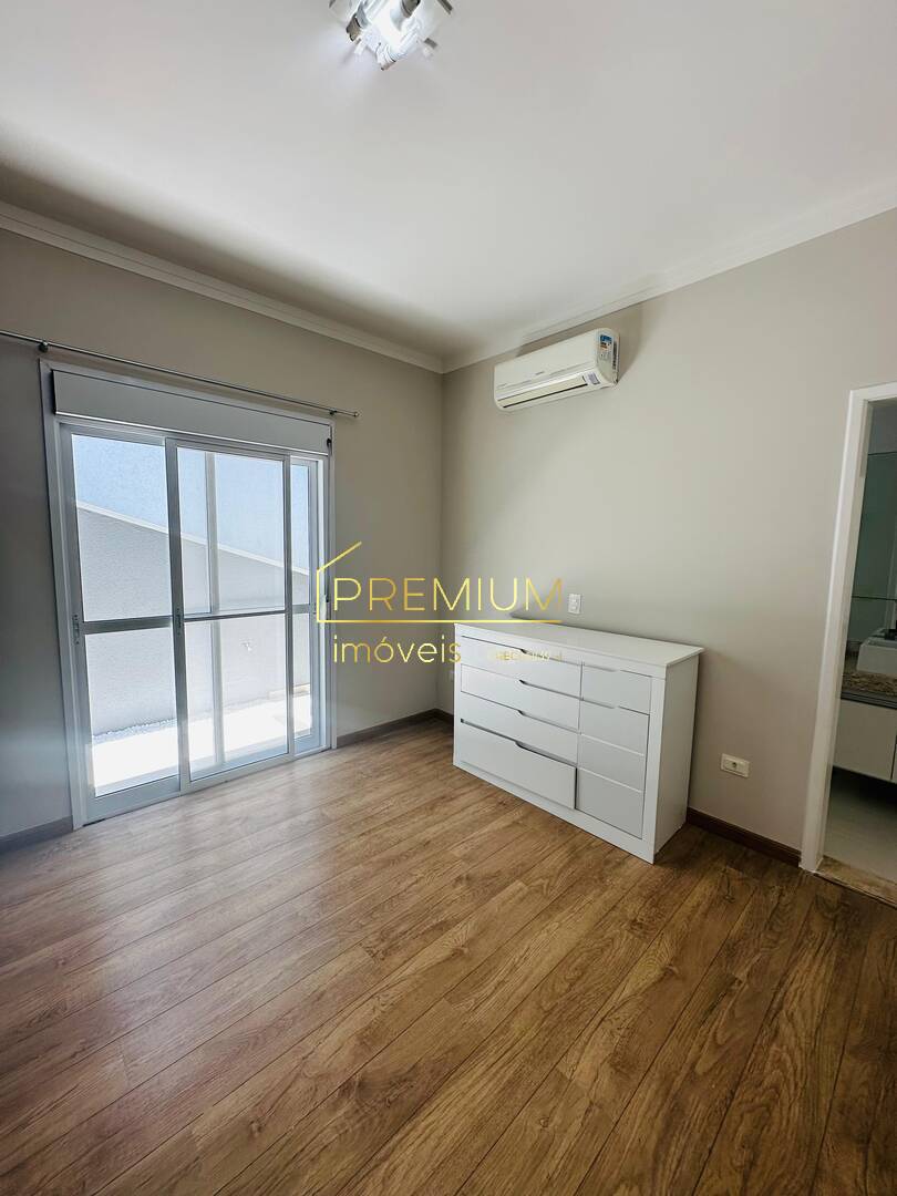 Casa à venda e aluguel com 4 quartos, 220m² - Foto 7