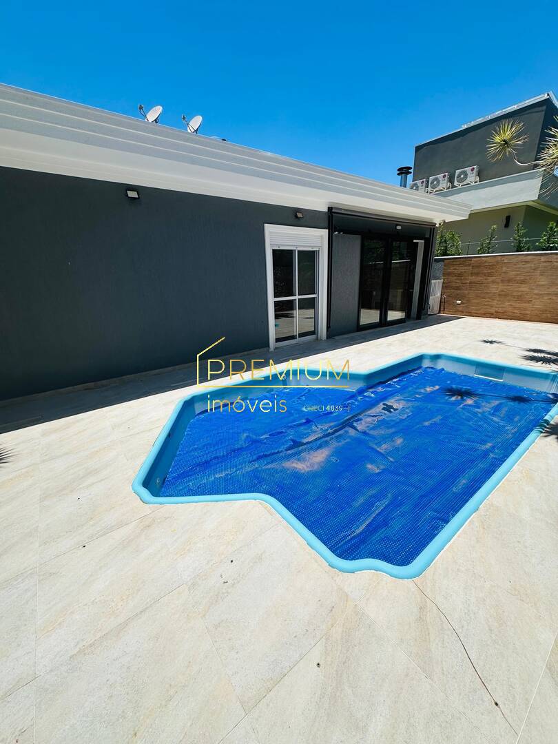 Casa à venda e aluguel com 4 quartos, 220m² - Foto 24