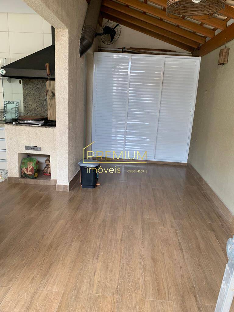 Casa à venda com 3 quartos, 161m² - Foto 3