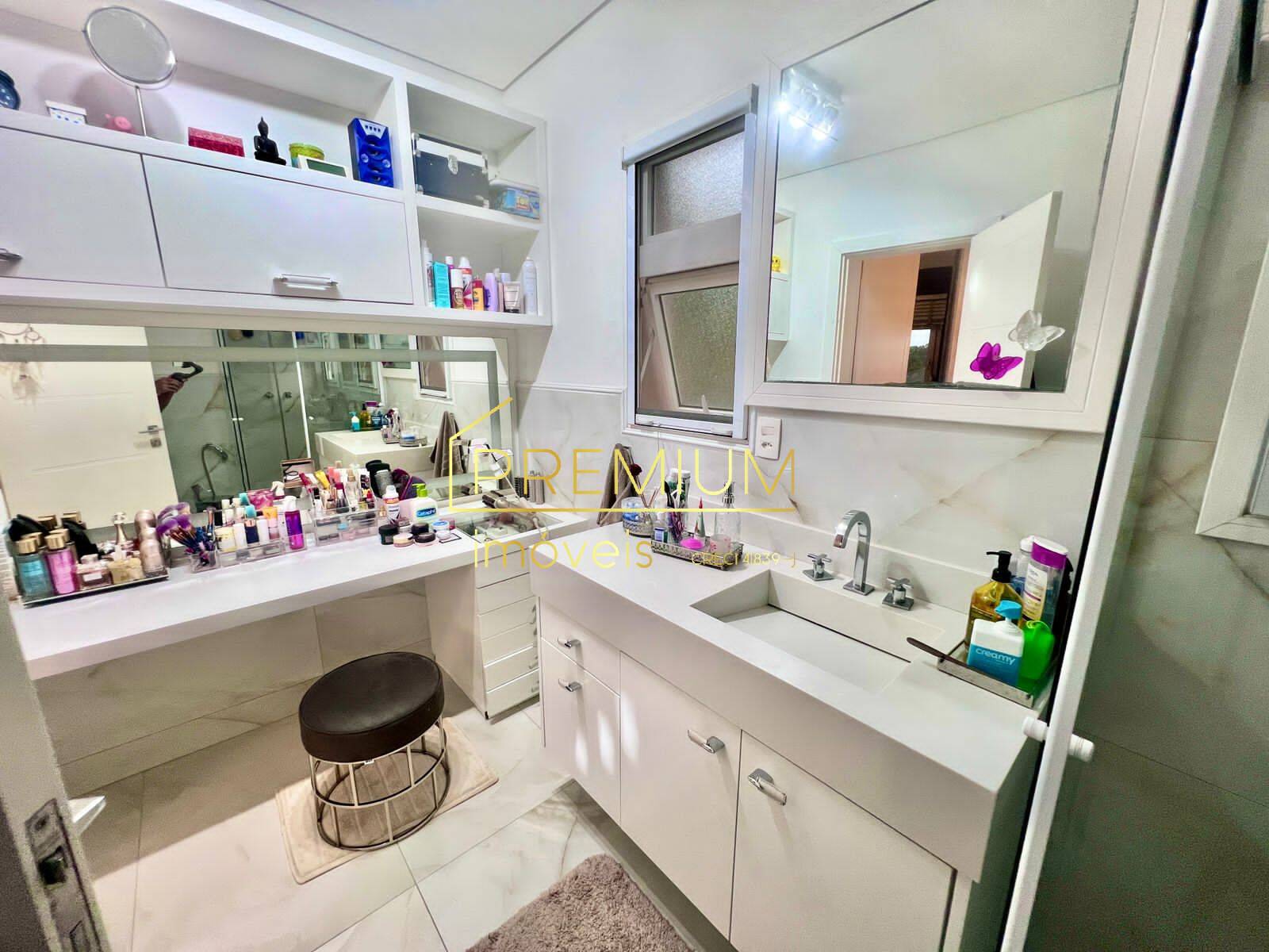 Casa à venda com 4 quartos, 618m² - Foto 25