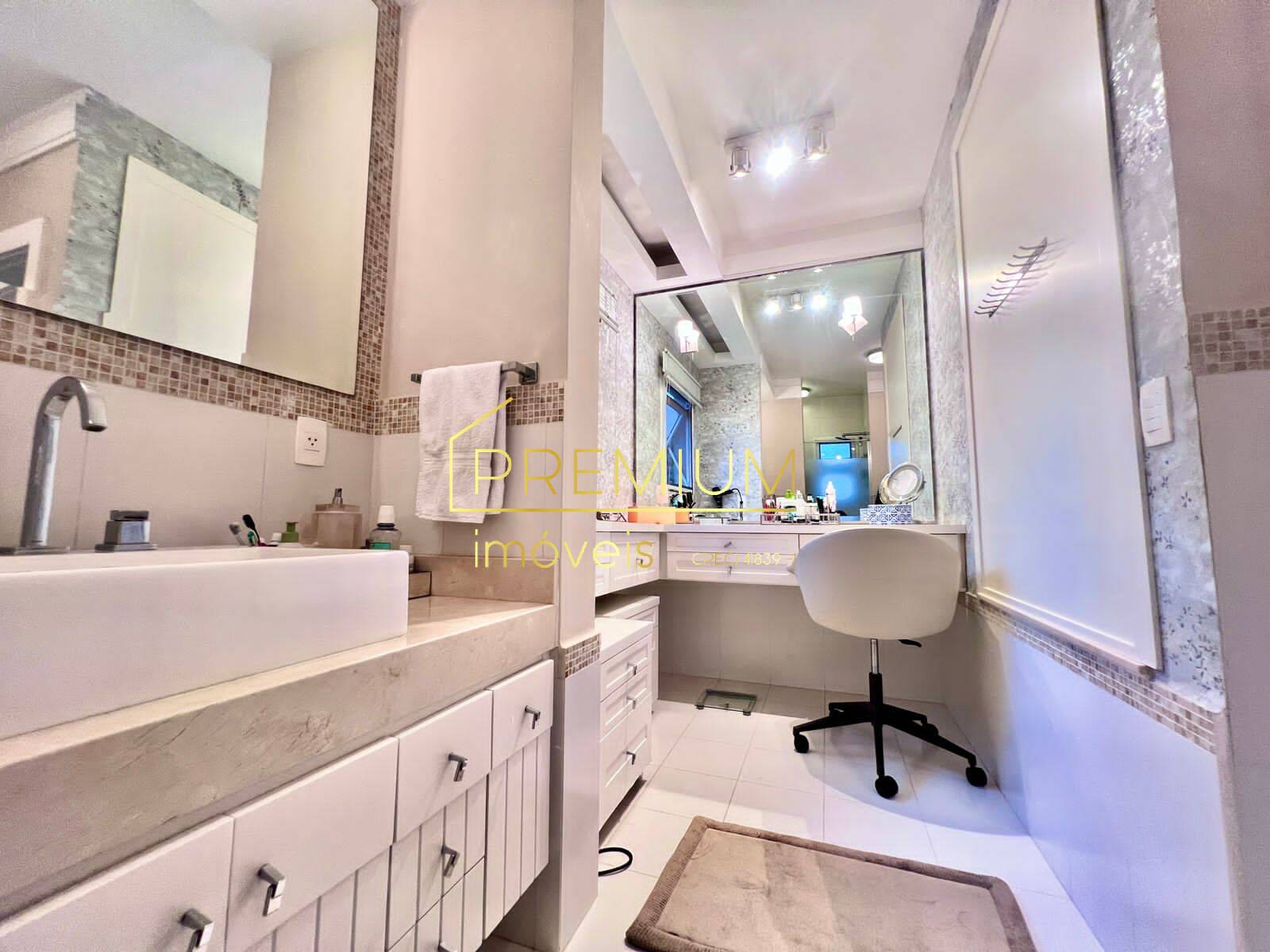 Casa à venda com 4 quartos, 618m² - Foto 29