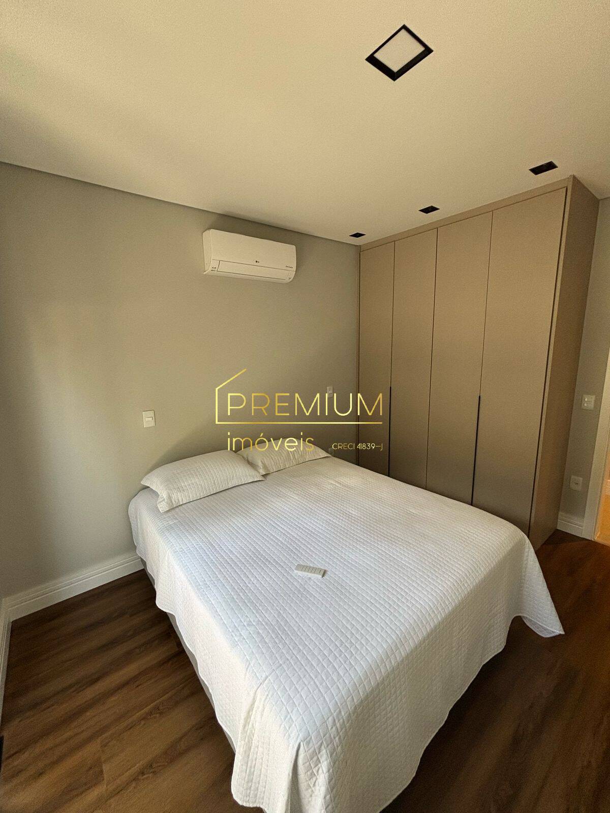 Casa à venda com 3 quartos, 298m² - Foto 17