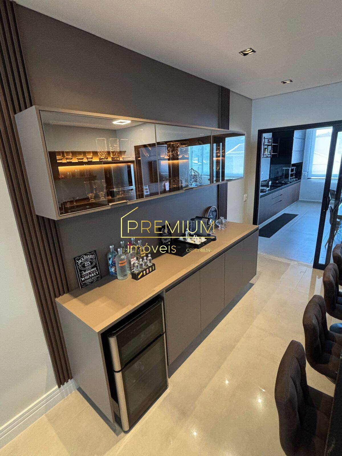 Casa à venda com 3 quartos, 298m² - Foto 13