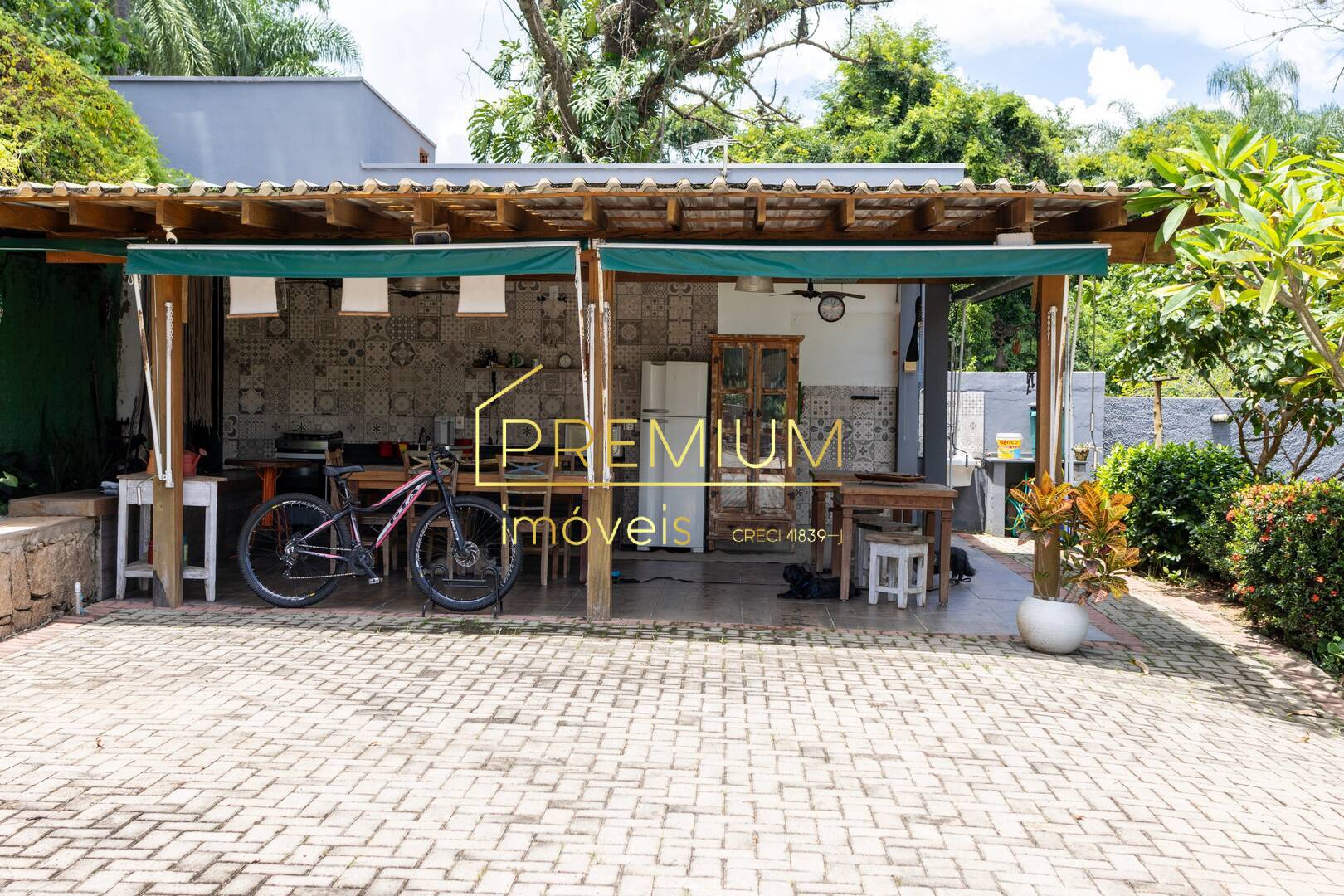 Casa de Condomínio à venda com 3 quartos, 240m² - Foto 5