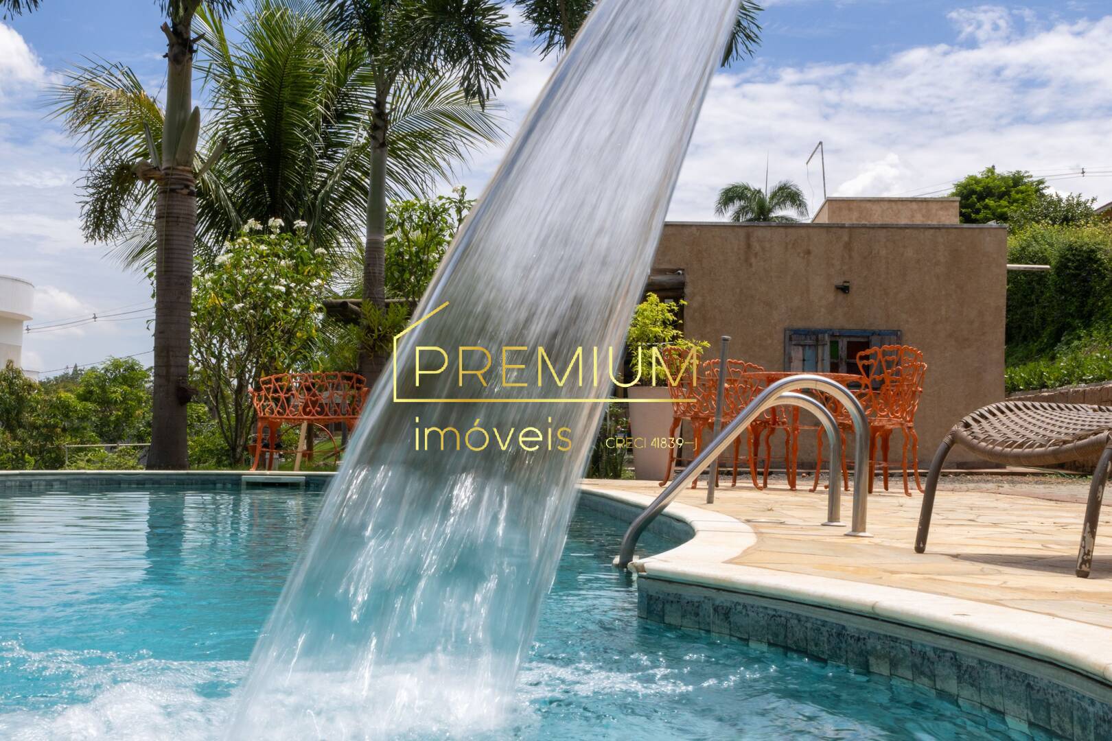 Casa de Condomínio à venda com 3 quartos, 240m² - Foto 4
