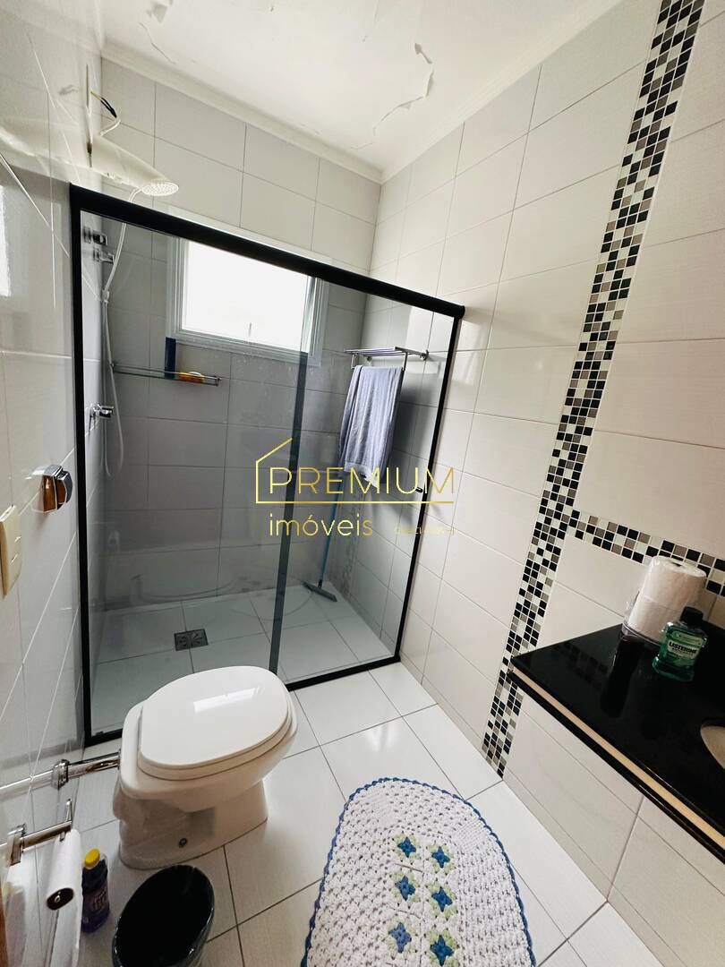 Casa à venda com 3 quartos, 346m² - Foto 13