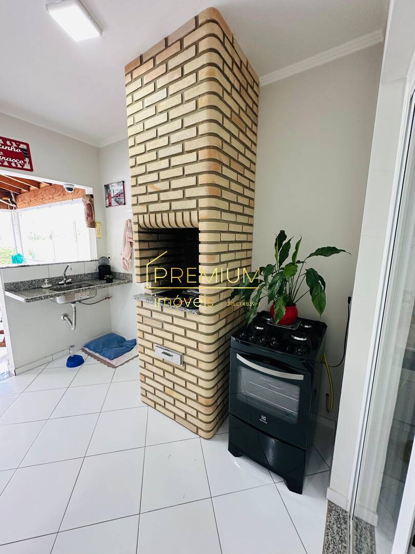 Casa à venda com 3 quartos, 346m² - Foto 8