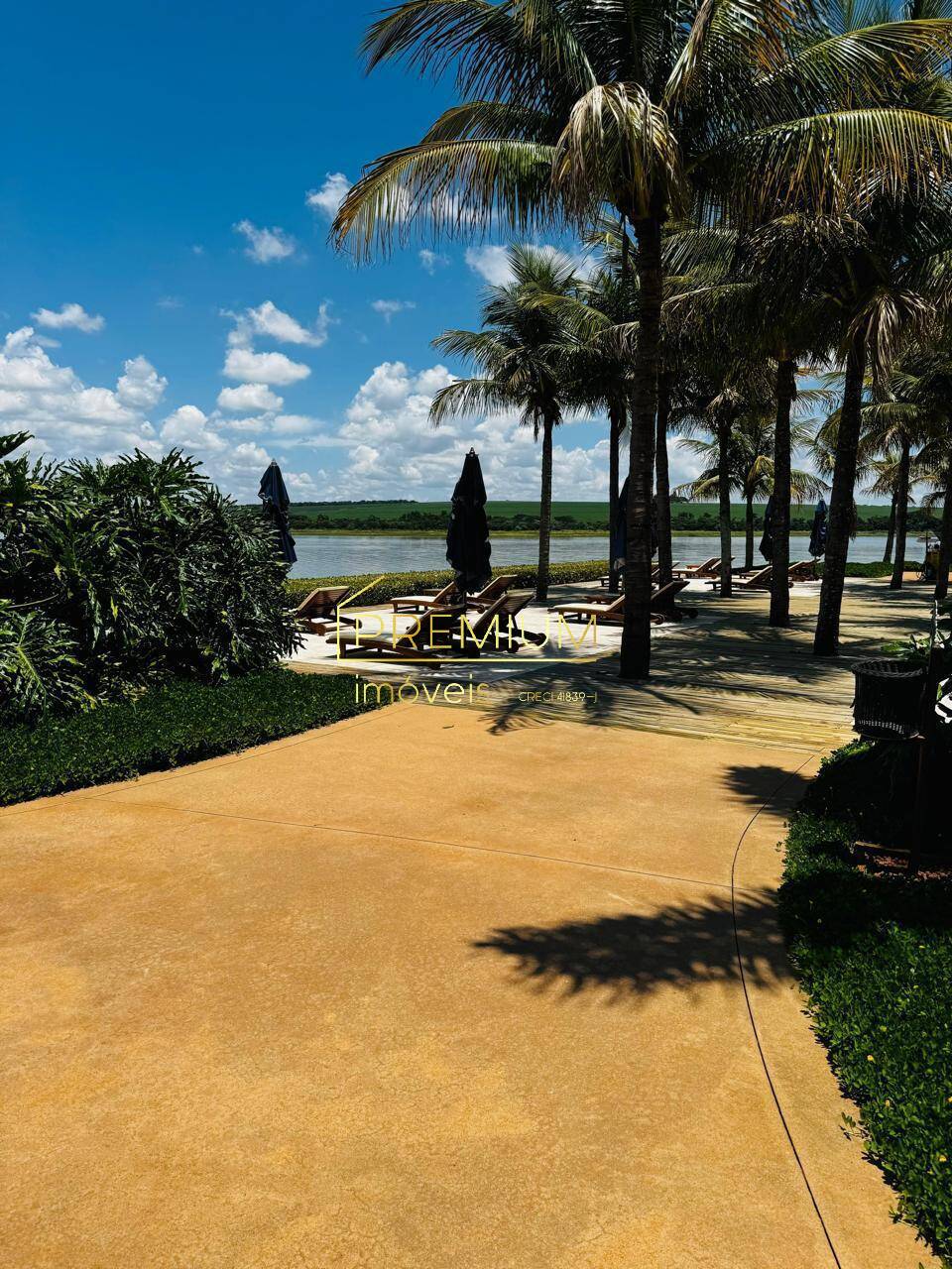 Casa à venda com 4 quartos, 240m² - Foto 17