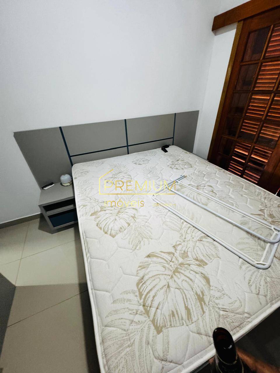 Casa à venda com 4 quartos, 240m² - Foto 9