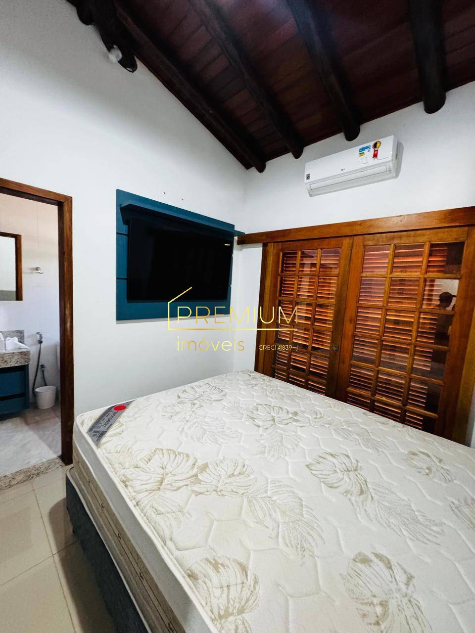 Casa à venda com 4 quartos, 240m² - Foto 6