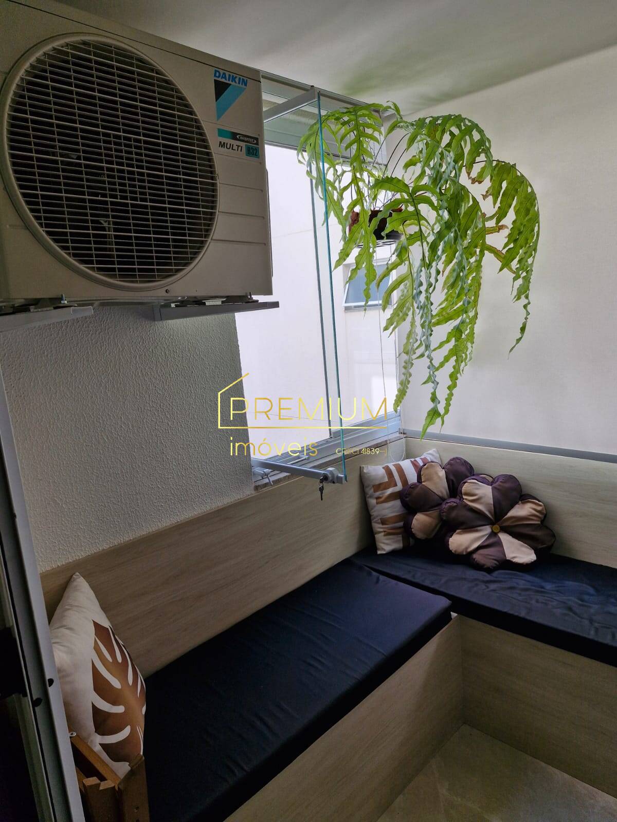 Apartamento à venda com 3 quartos, 68m² - Foto 2