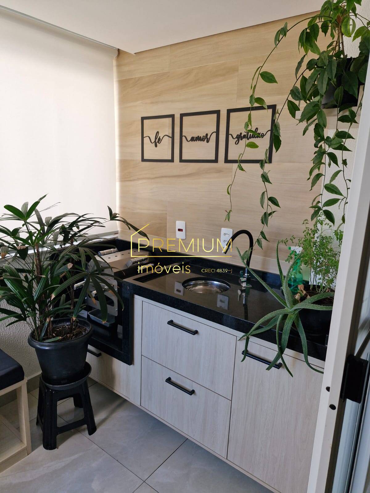 Apartamento à venda com 3 quartos, 68m² - Foto 1