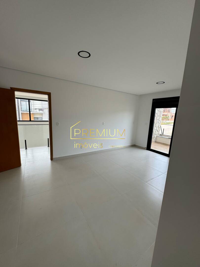 Casa à venda com 3 quartos, 300m² - Foto 6