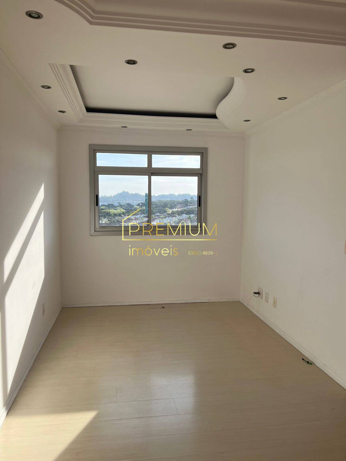 Apartamento à venda com 2 quartos, 58m² - Foto 2