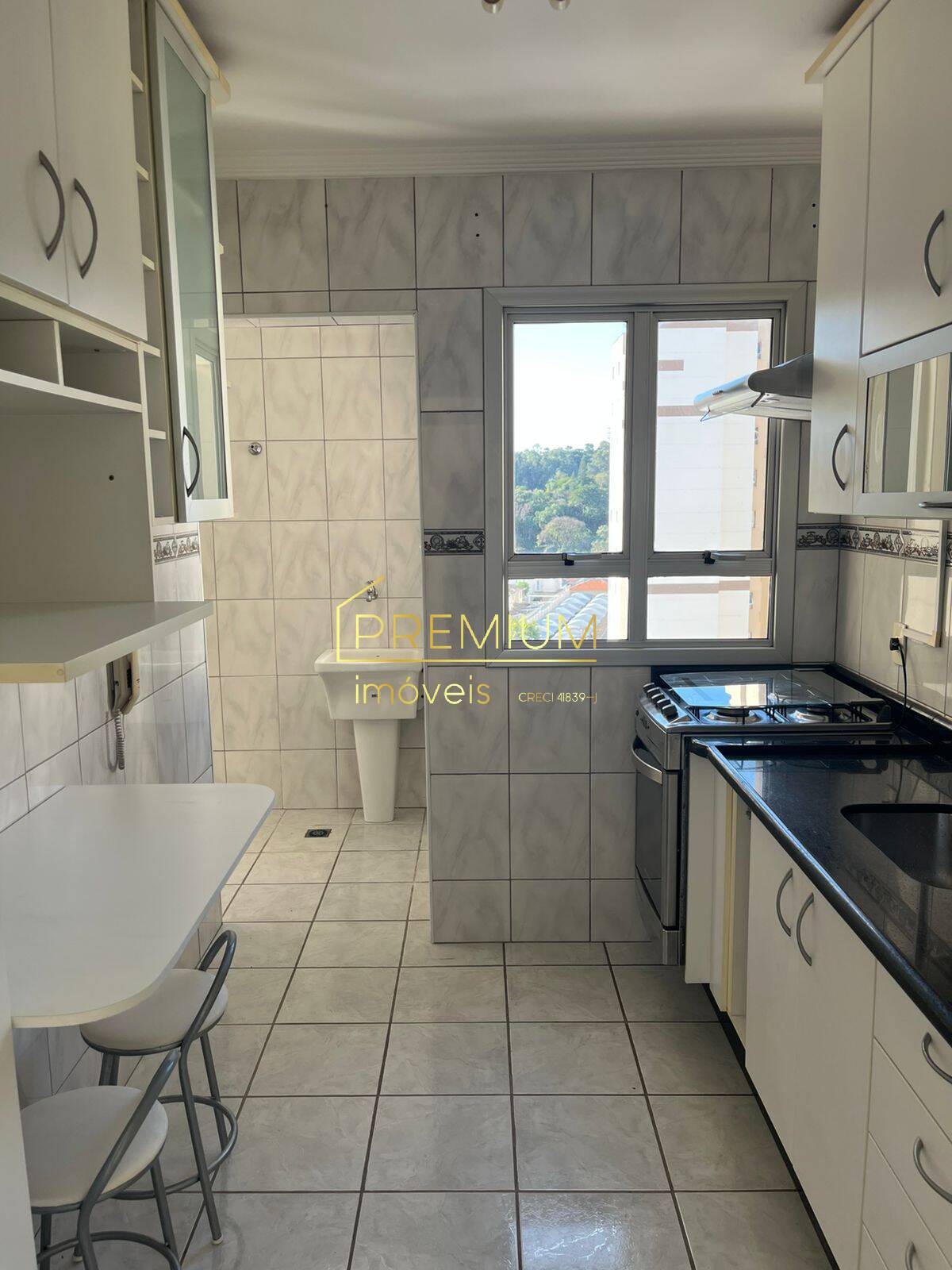 Apartamento à venda com 2 quartos, 58m² - Foto 4