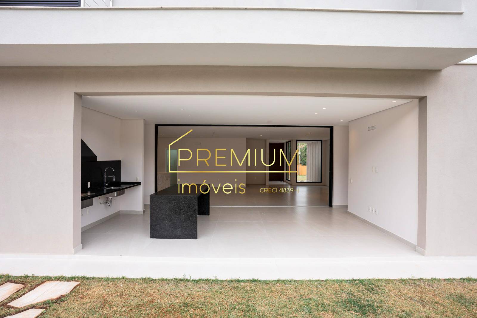 Casa à venda com 4 quartos, 348m² - Foto 3