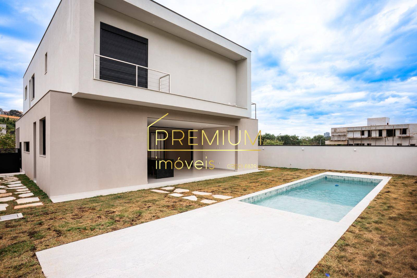 Casa à venda com 4 quartos, 348m² - Foto 4