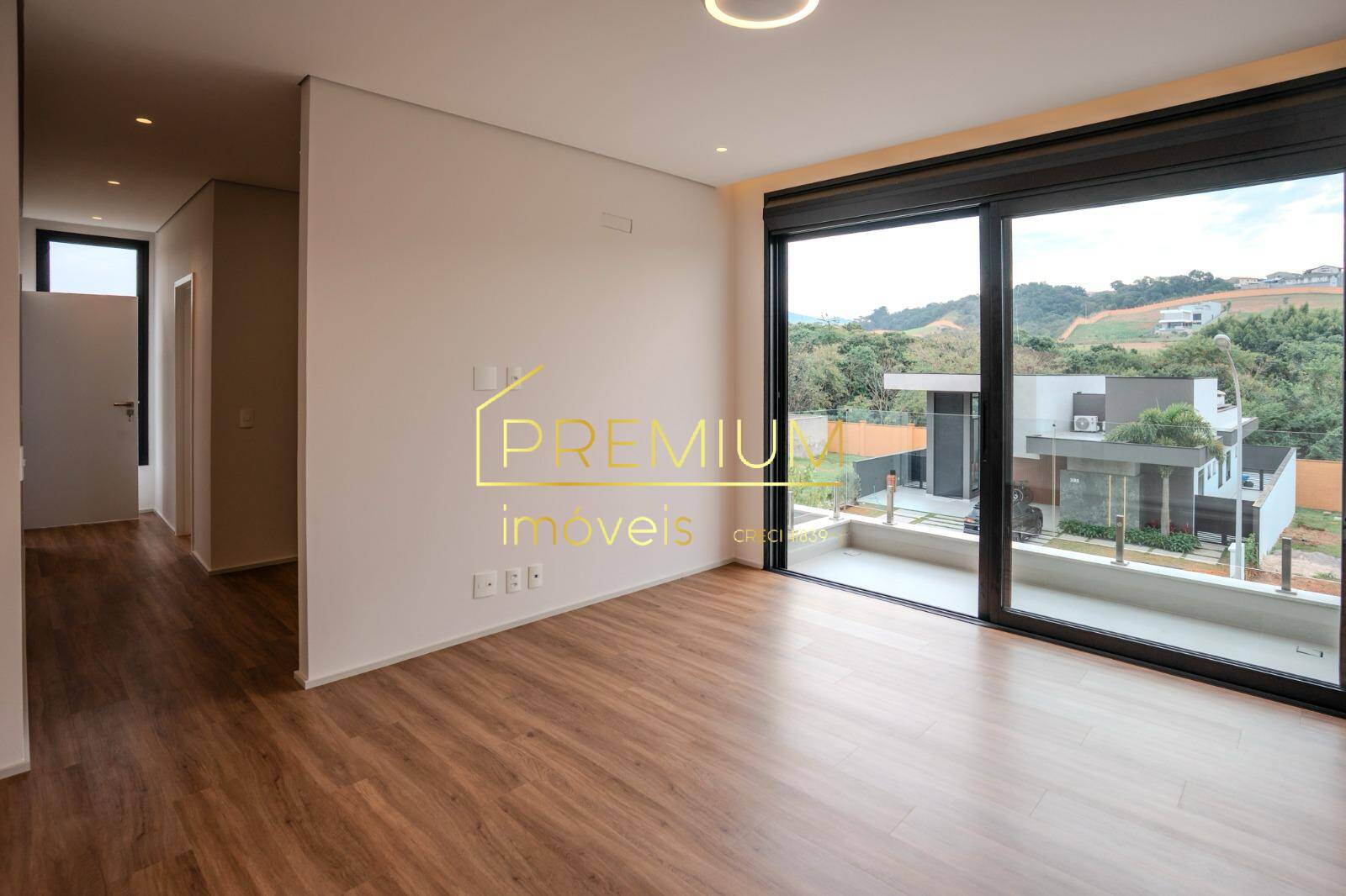 Casa à venda com 4 quartos, 348m² - Foto 13