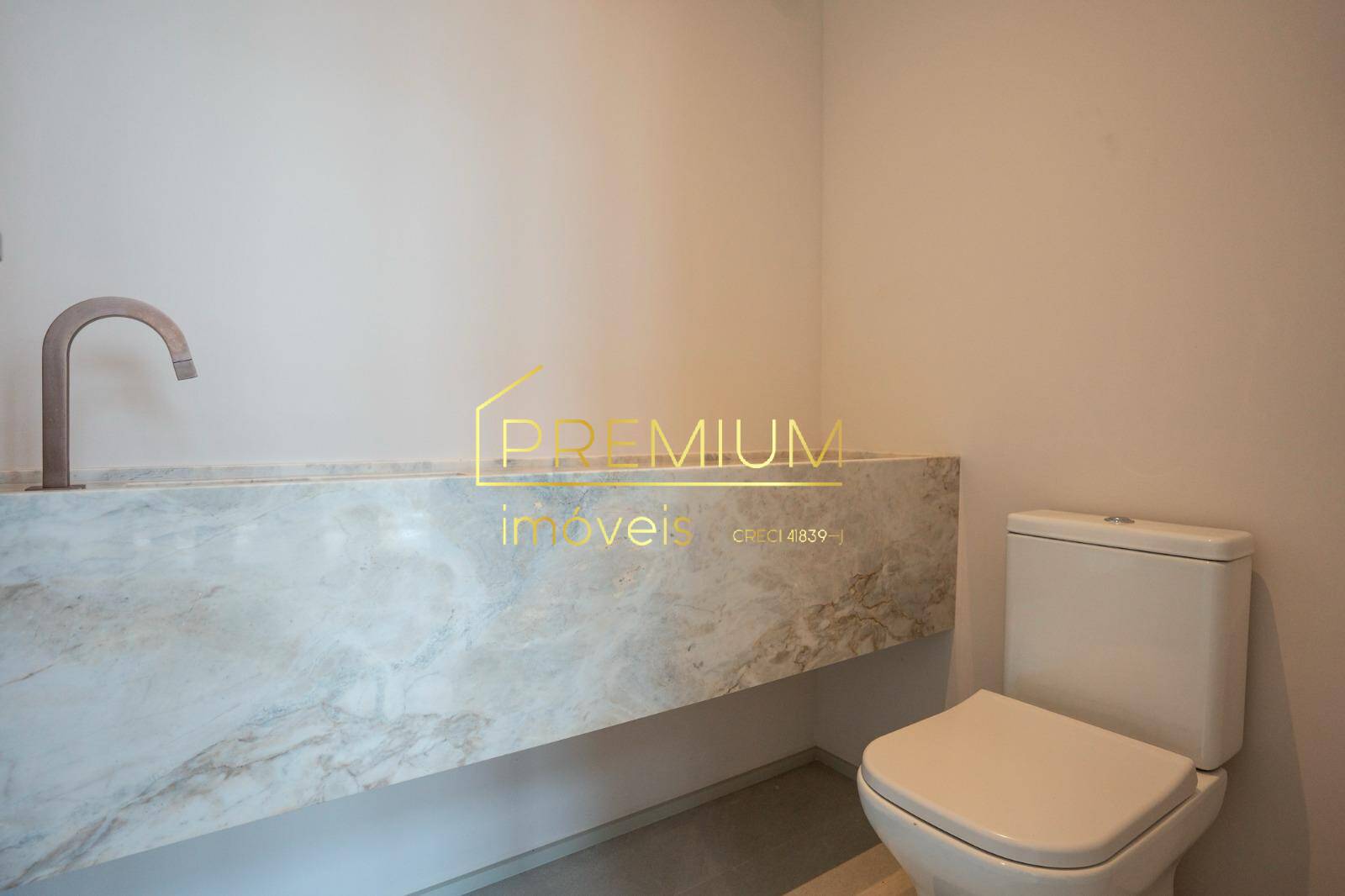 Casa à venda com 4 quartos, 348m² - Foto 19