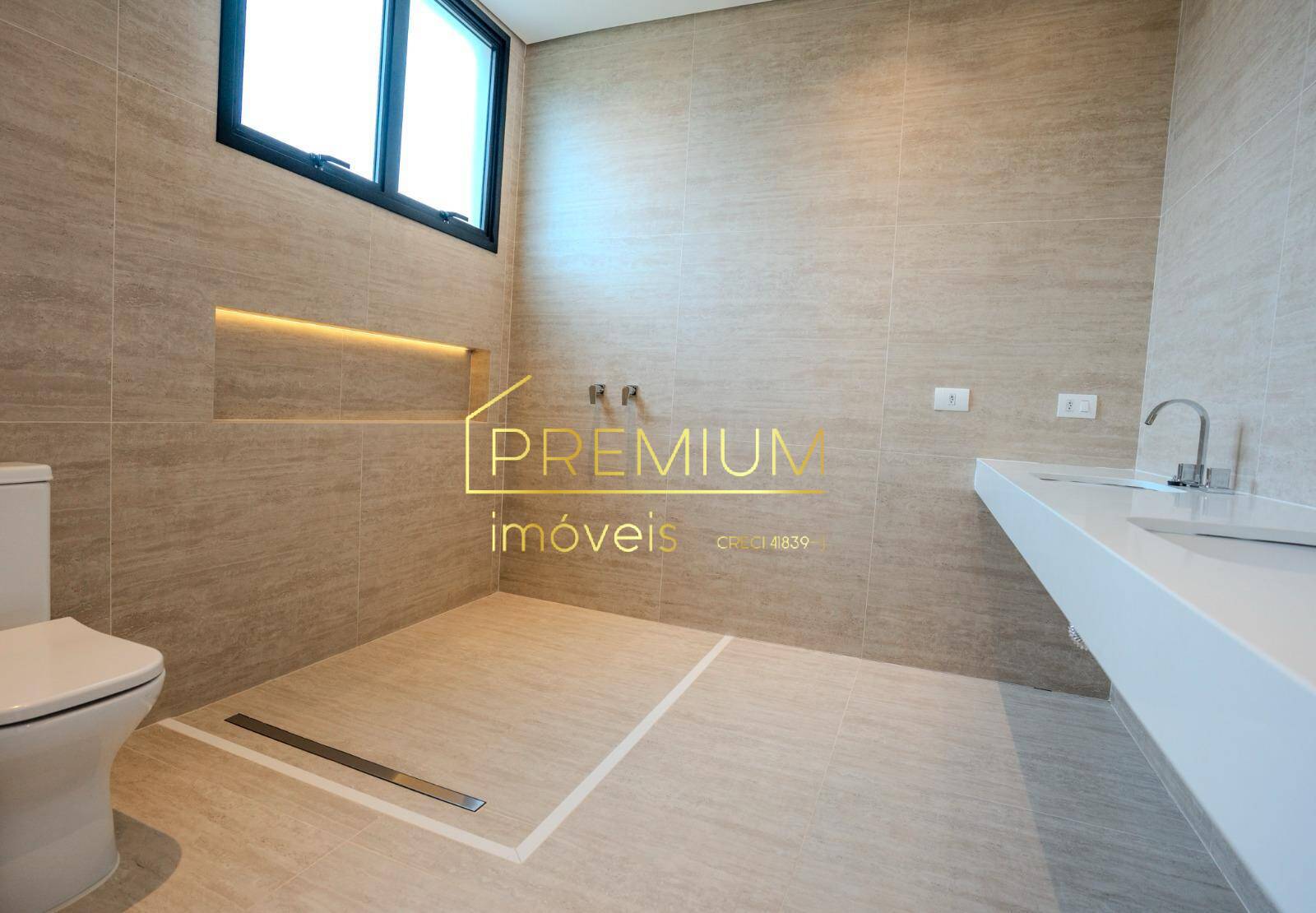 Casa à venda com 4 quartos, 348m² - Foto 24