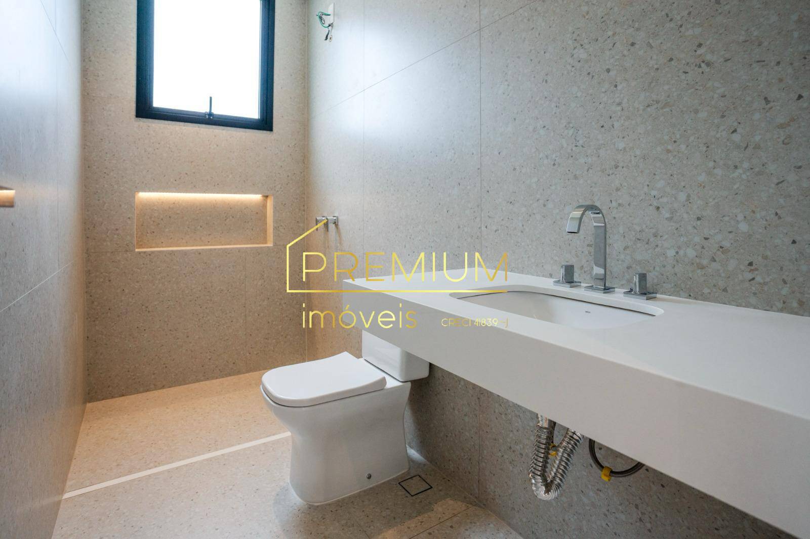 Casa à venda com 4 quartos, 348m² - Foto 29