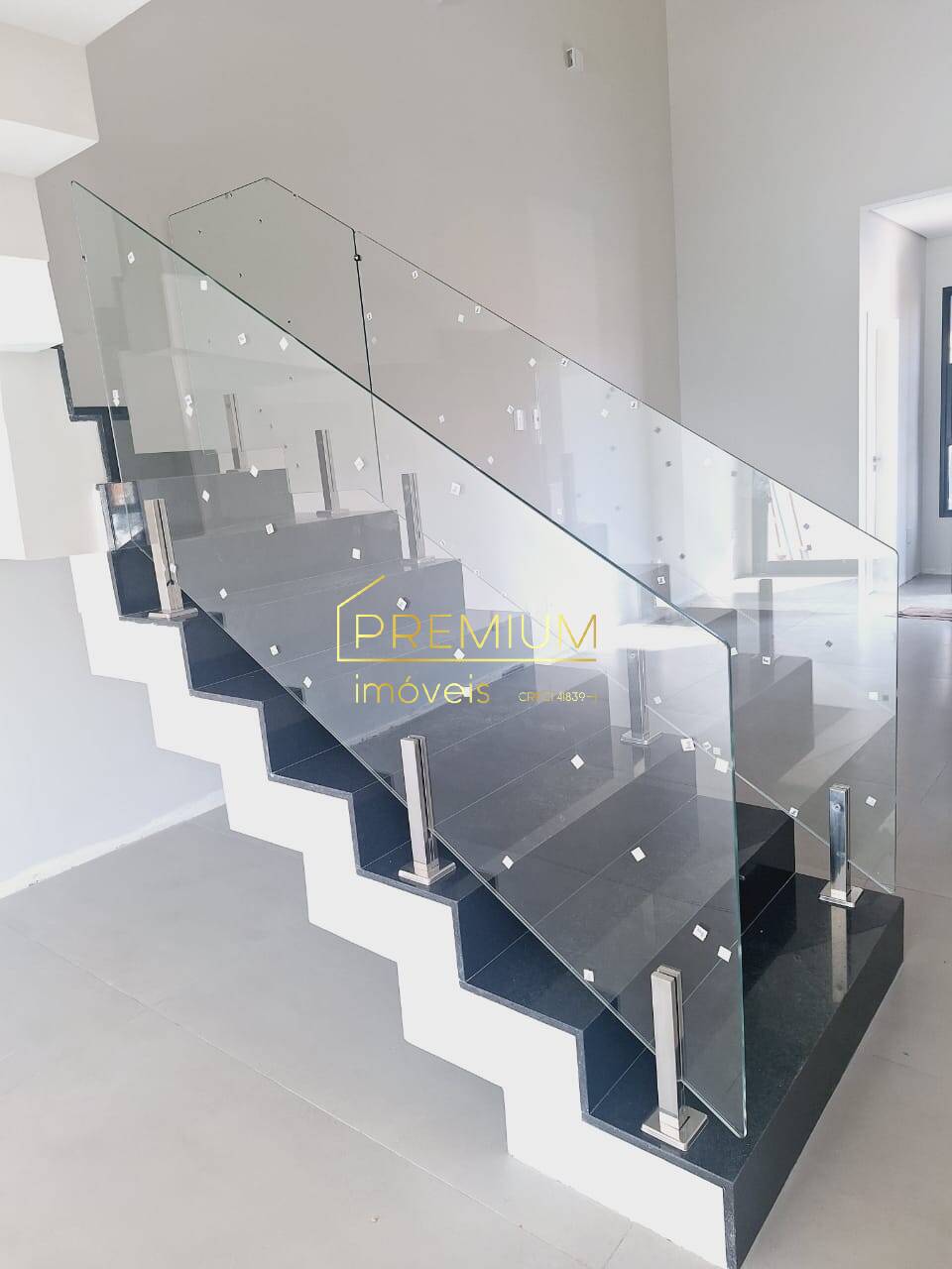 Casa à venda com 4 quartos, 204m² - Foto 7