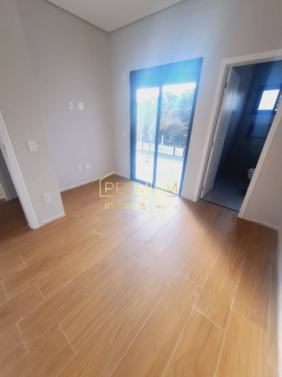 Casa à venda com 4 quartos, 204m² - Foto 12