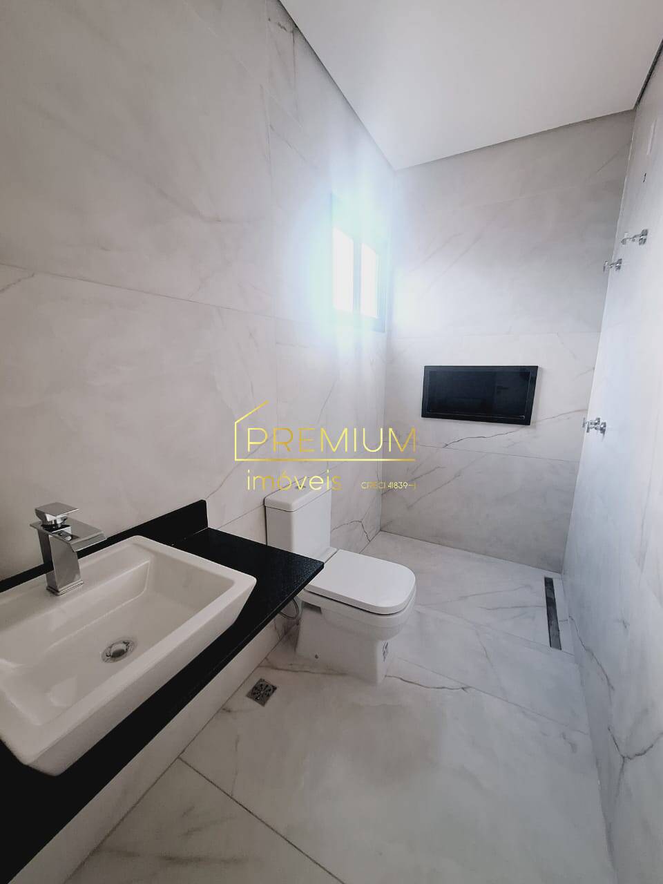 Casa à venda com 4 quartos, 204m² - Foto 16