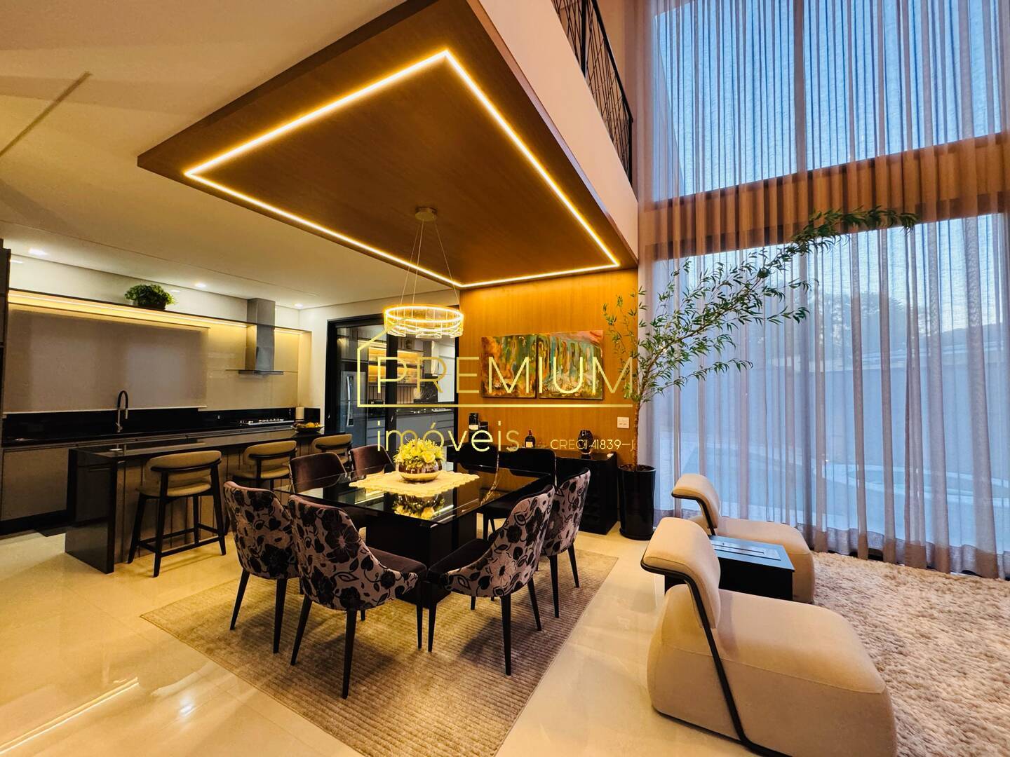 Casa à venda com 3 quartos, 338m² - Foto 6