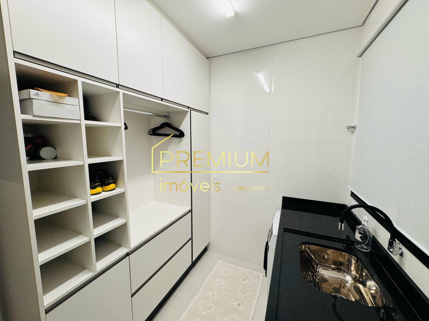 Casa à venda com 3 quartos, 338m² - Foto 11
