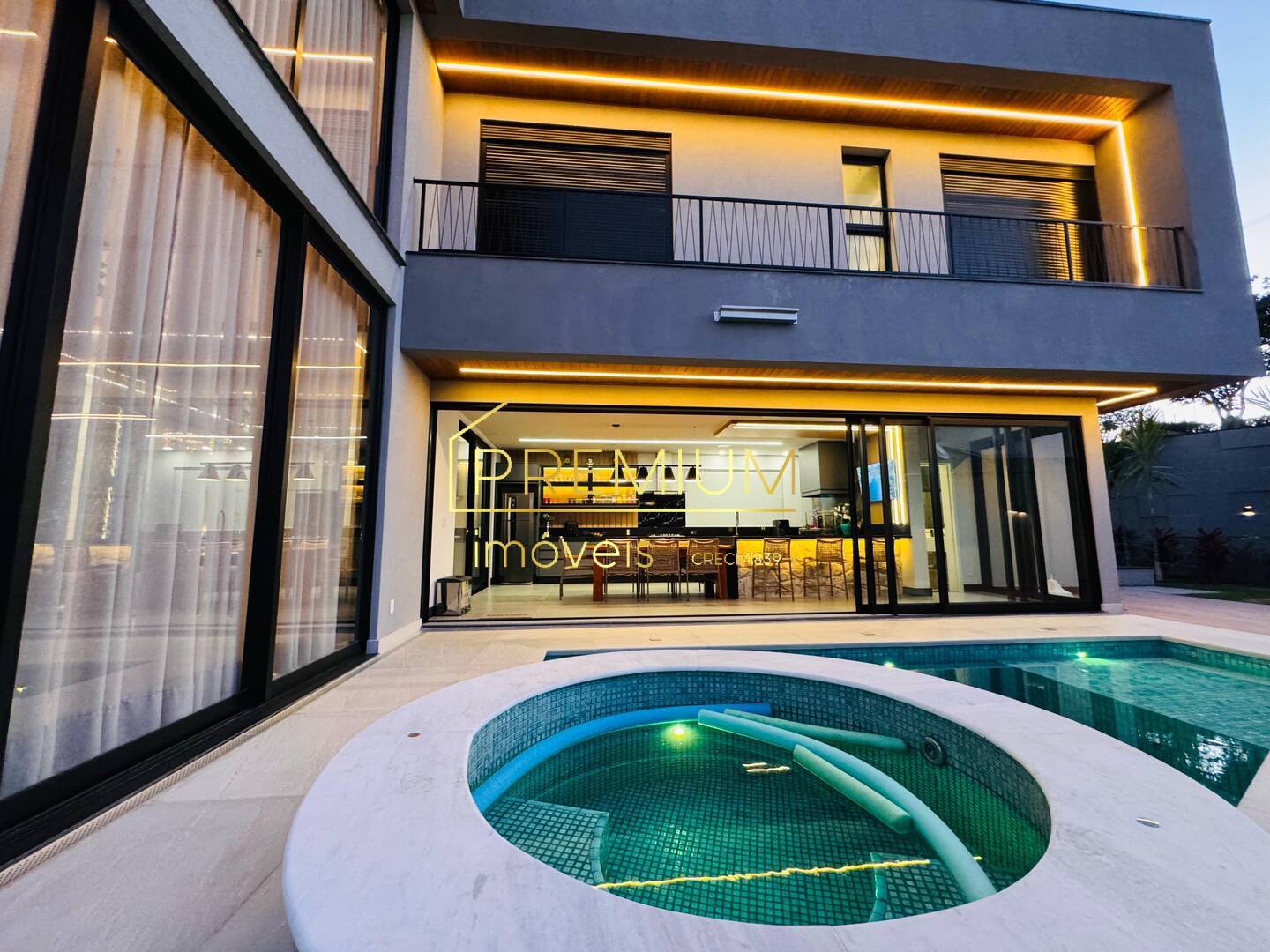 Casa à venda com 3 quartos, 338m² - Foto 29