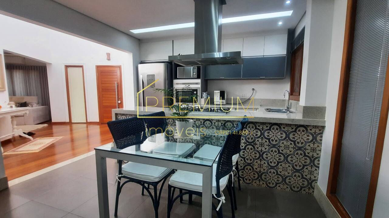 Casa, 3 quartos, 251 m² - Foto 10