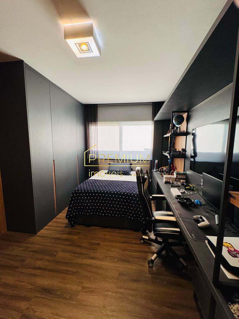 Casa à venda com 3 quartos, 250m² - Foto 4
