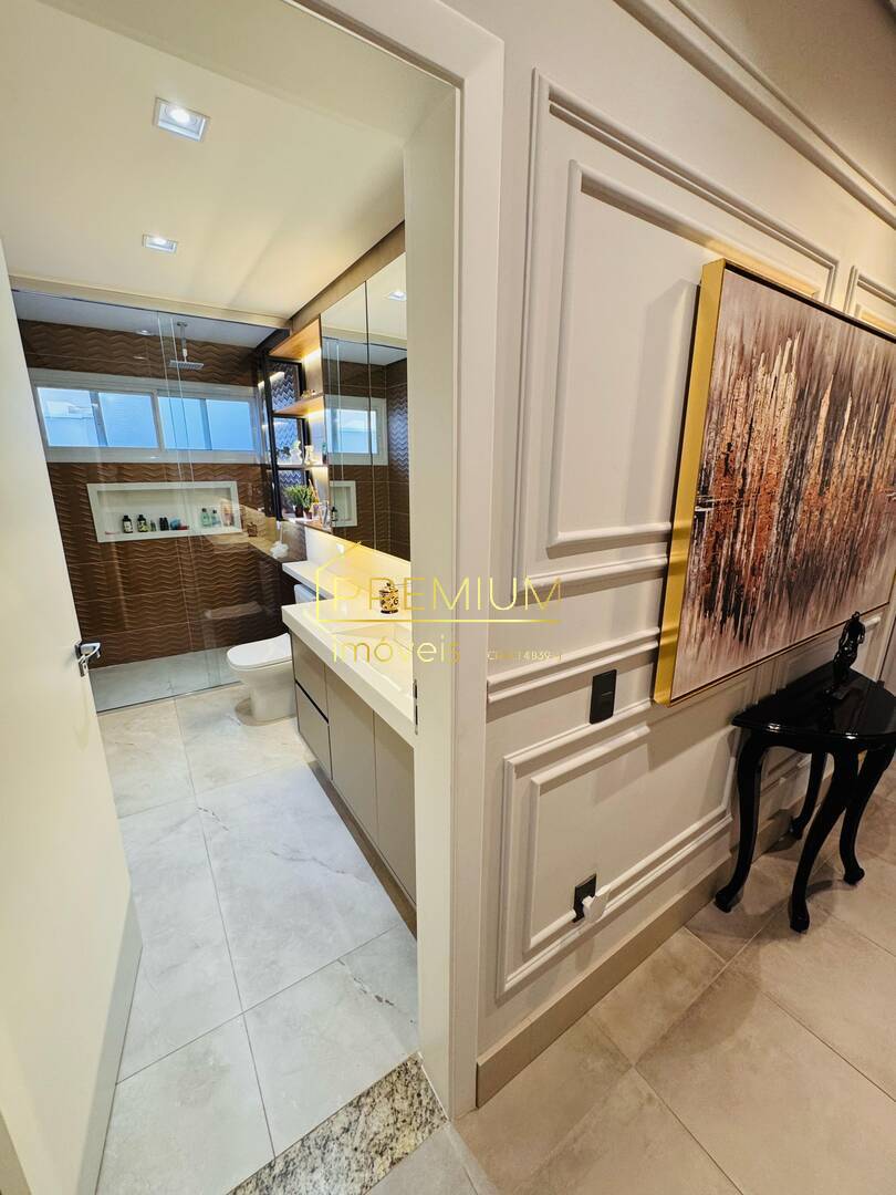 Casa à venda com 3 quartos, 250m² - Foto 6