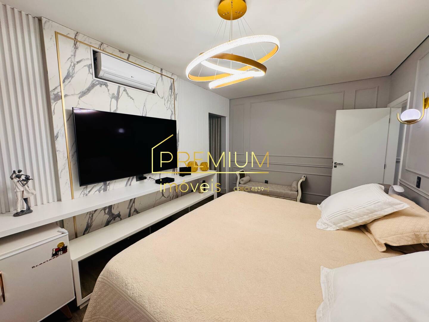 Casa à venda com 3 quartos, 250m² - Foto 26