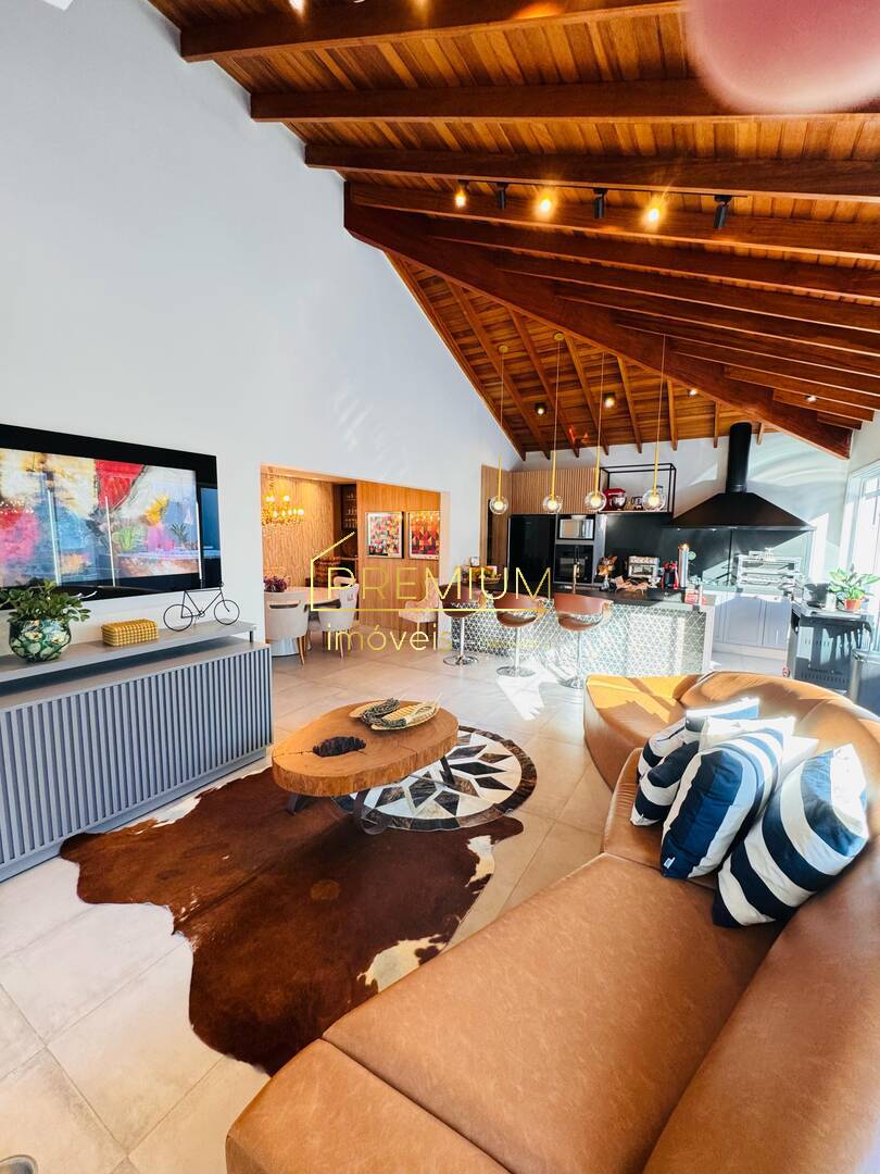 Casa à venda com 3 quartos, 250m² - Foto 28