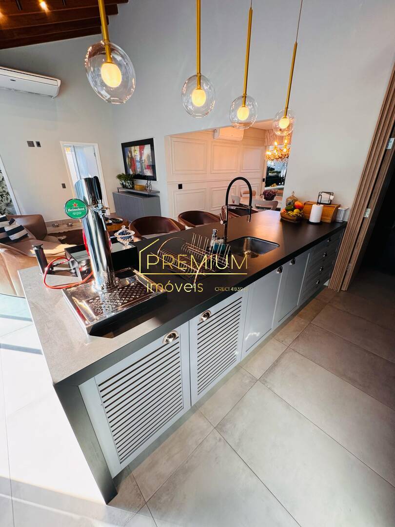 Casa à venda com 3 quartos, 250m² - Foto 36
