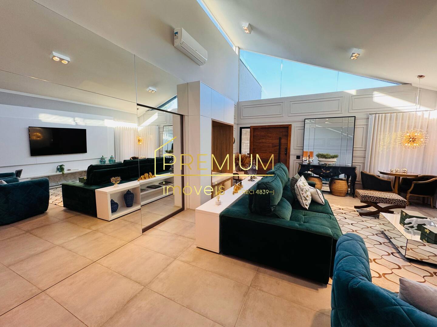 Casa à venda com 3 quartos, 250m² - Foto 46