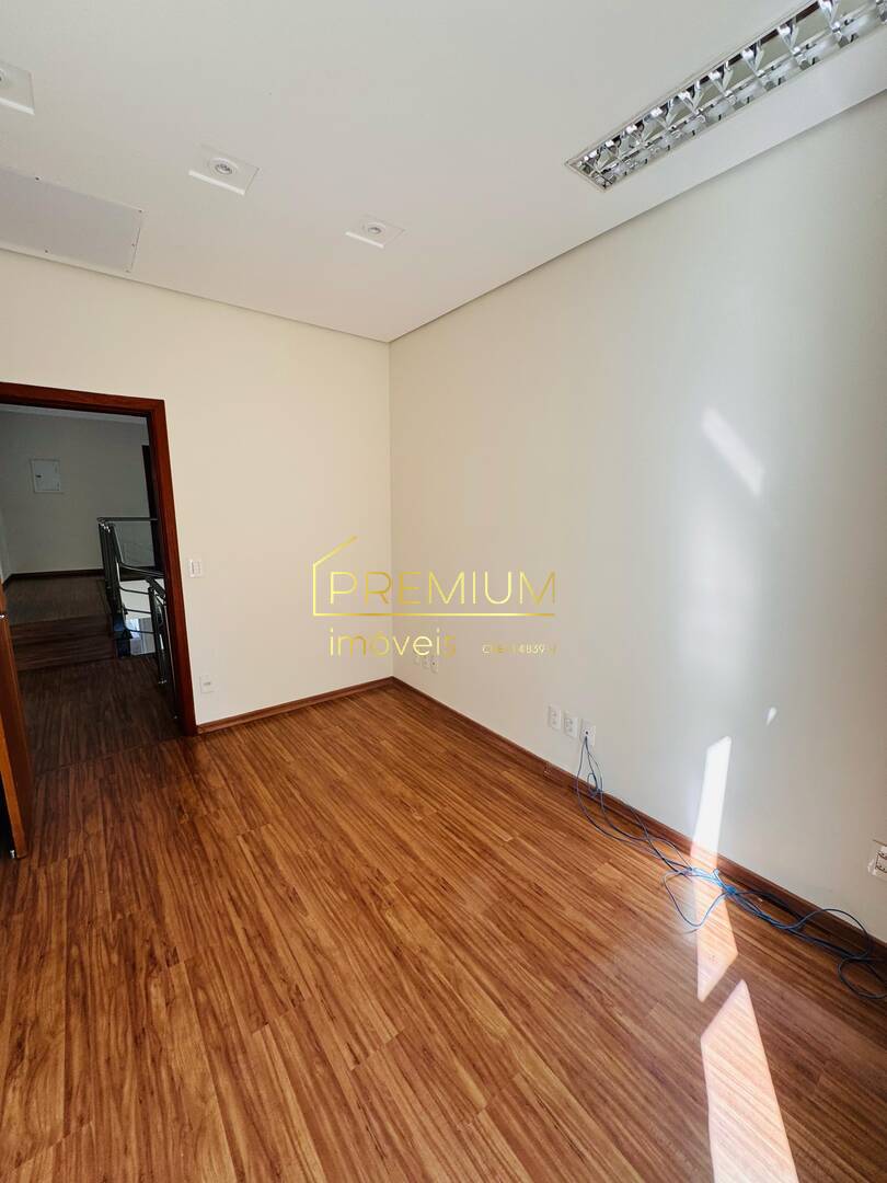 Casa para alugar com 4 quartos, 427m² - Foto 10