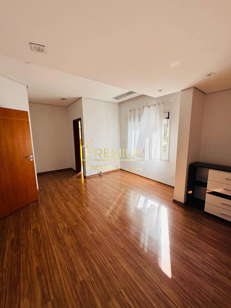 Casa para alugar com 4 quartos, 427m² - Foto 16