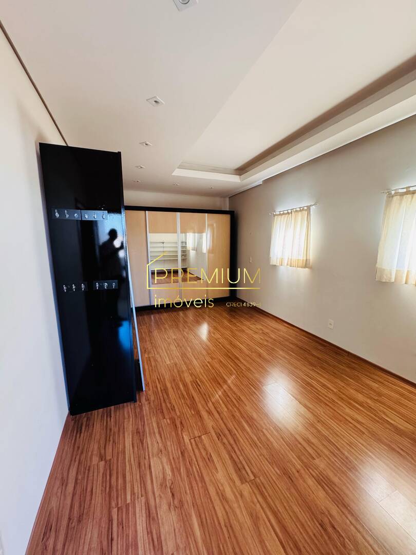 Casa para alugar com 4 quartos, 427m² - Foto 21