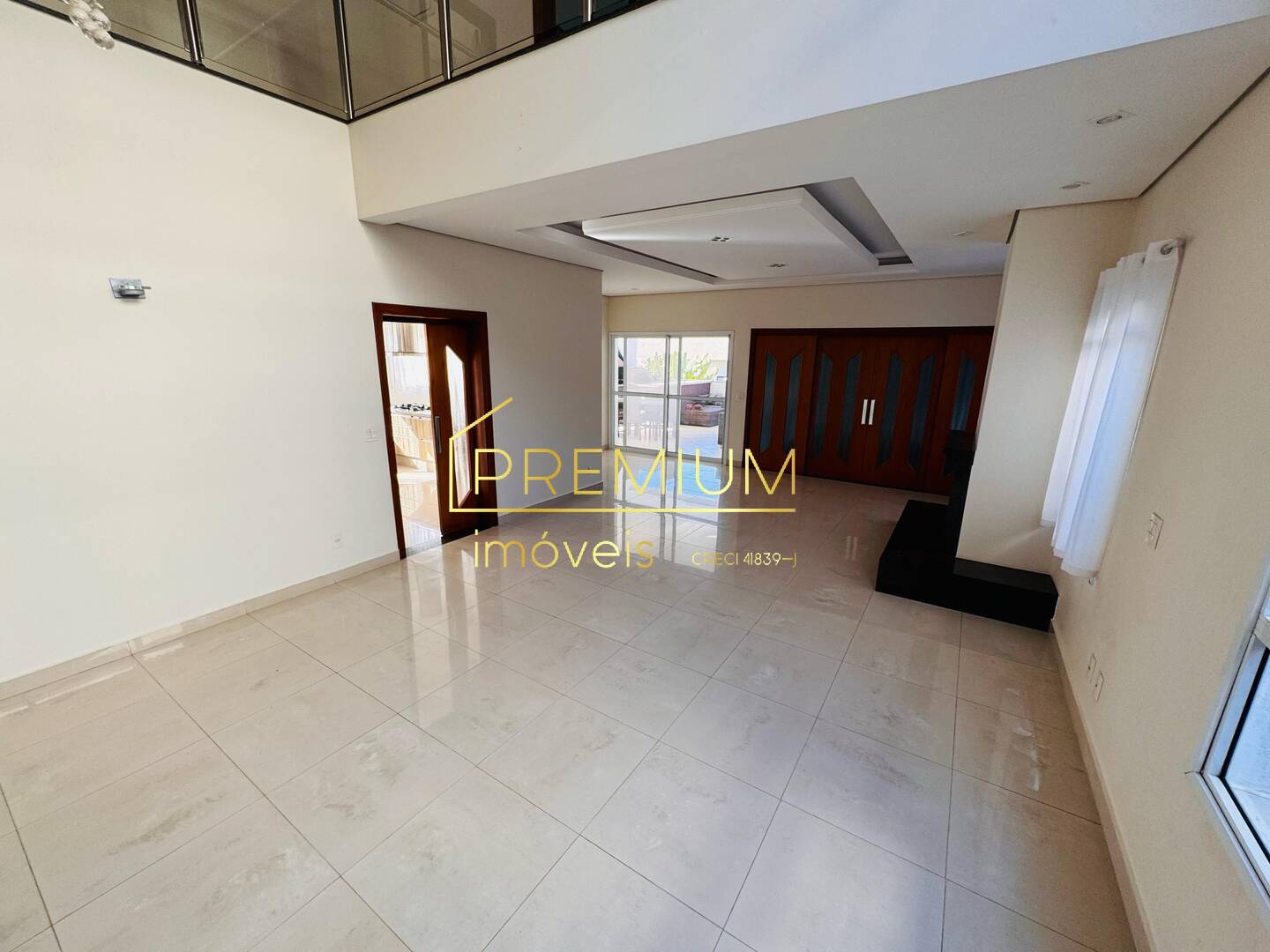 Casa para alugar com 4 quartos, 427m² - Foto 33