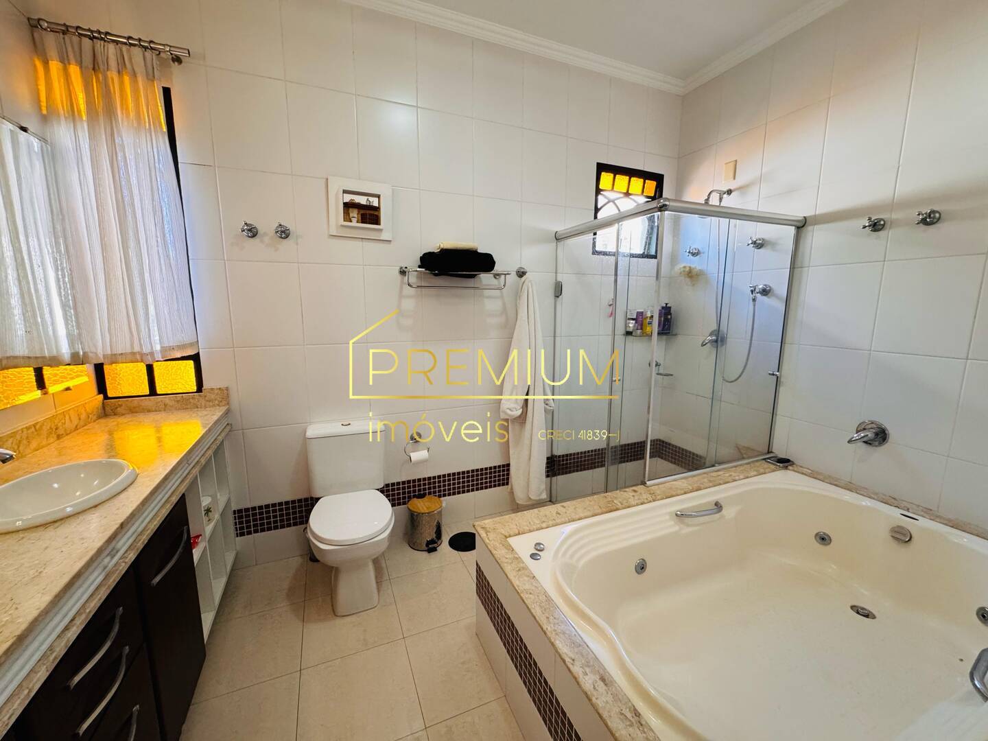 Casa à venda com 3 quartos, 349m² - Foto 13